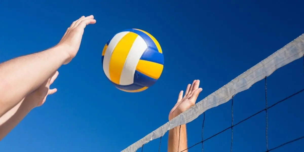 巴黎奥运会沙滩排球女单1/4决赛：巴西决战拉脱维亚，谁能问鼎四强宝座？